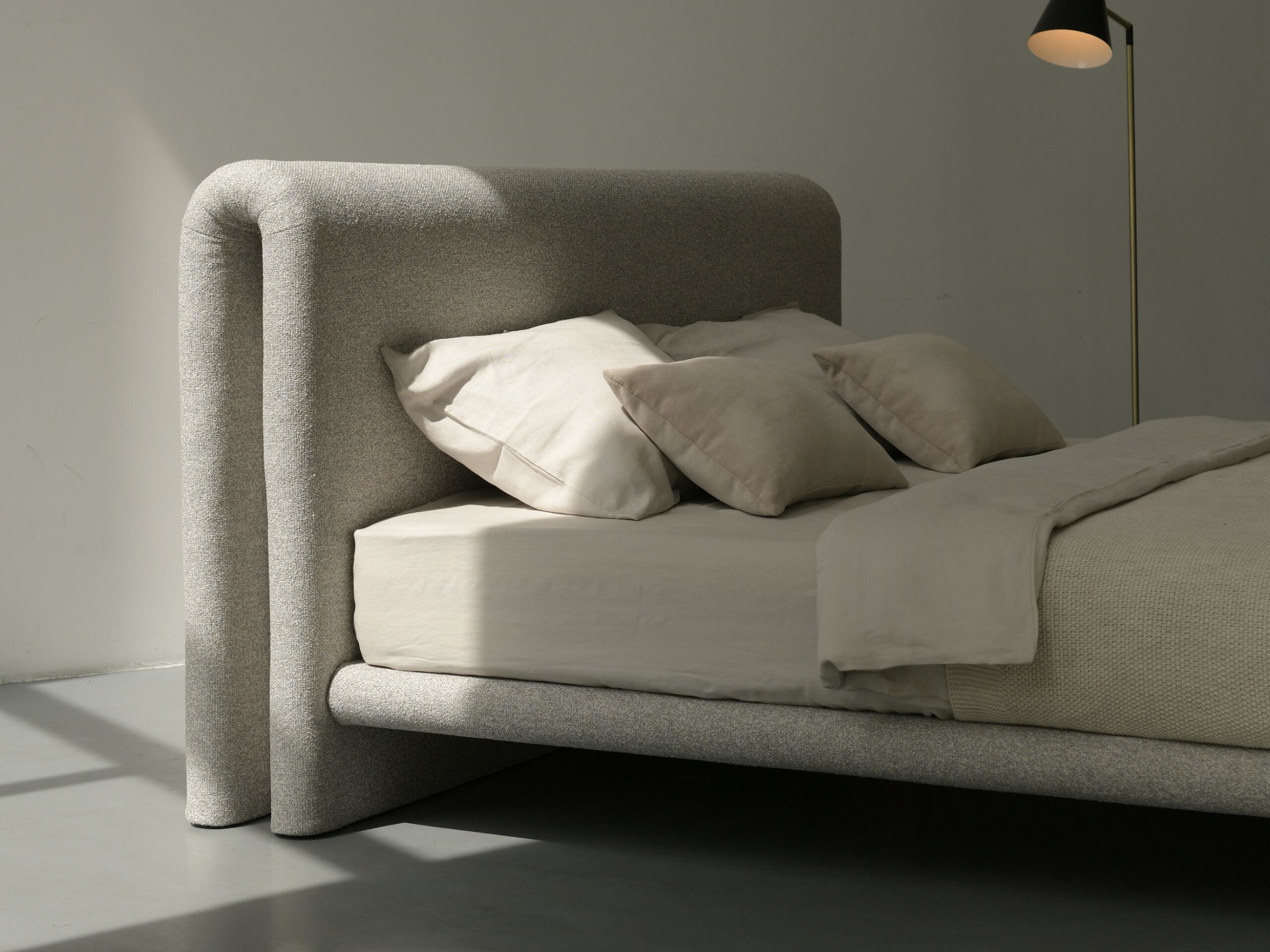 Двуспальная кровать с мягким изголовьем Woodsoft NOLA ARCH-00016092 - Вид №3