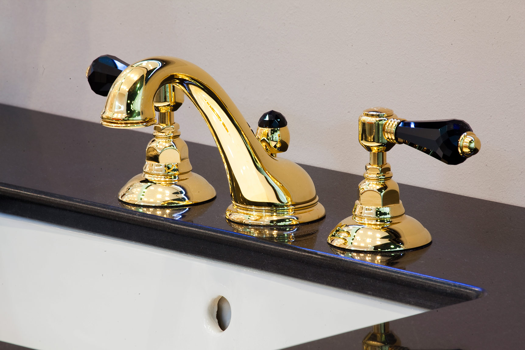 1455 ** 93 Смеситель для мойки настенный Nicolazzi Series Half Dome Crystal  - Вид №1