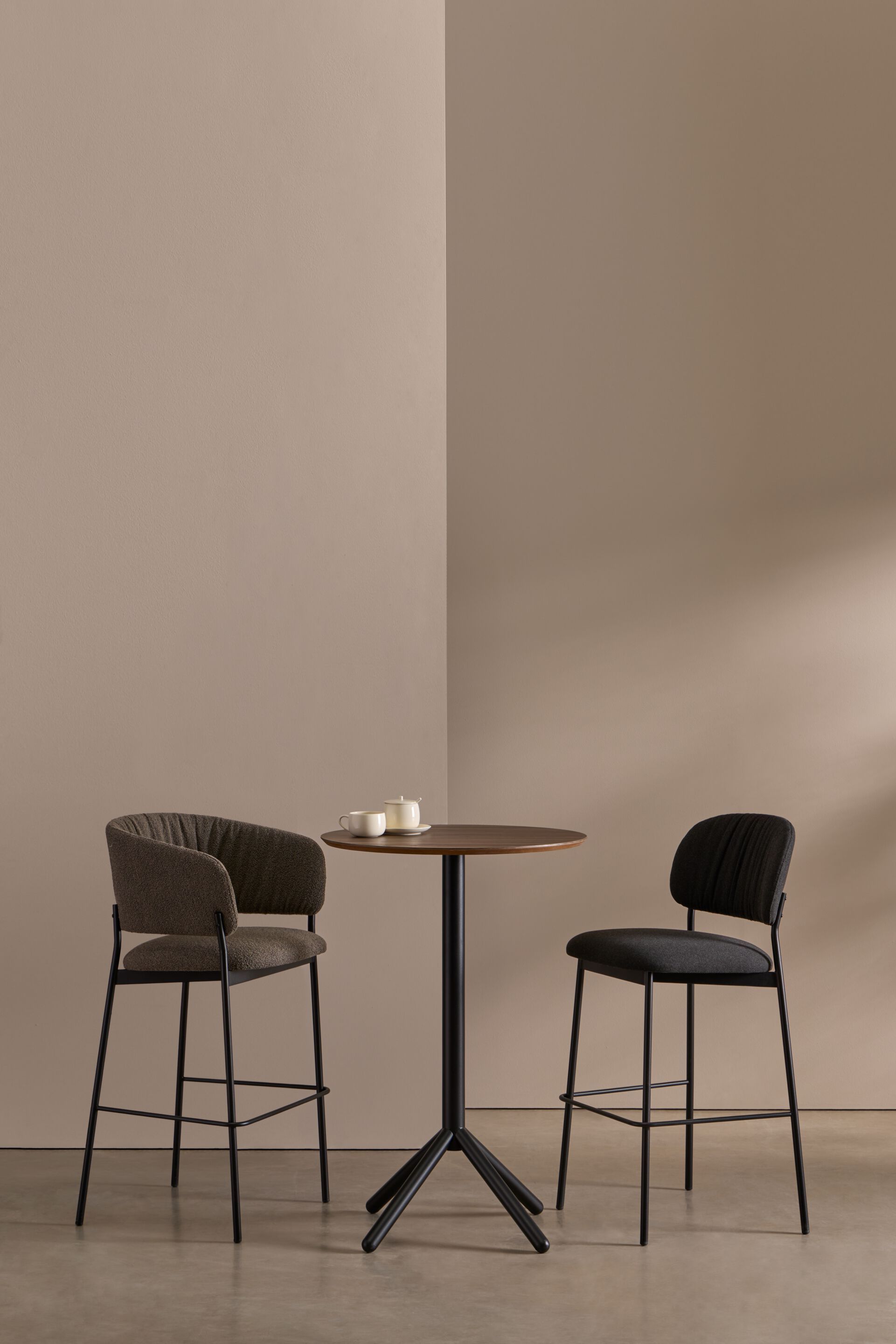 Высокий тканевый мягкий стул Blasco&Vila RC Metal Soft ARCH-00144612 - Вид №4