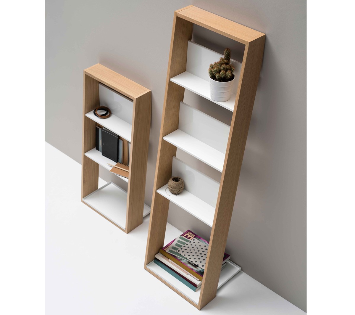 Ex.T Storage Lean Small Стеллаж из дуба и алюминия EXLEANSMALLROV  - Вид №3