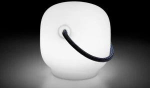 Plust Переносной светильник из полиэтилена