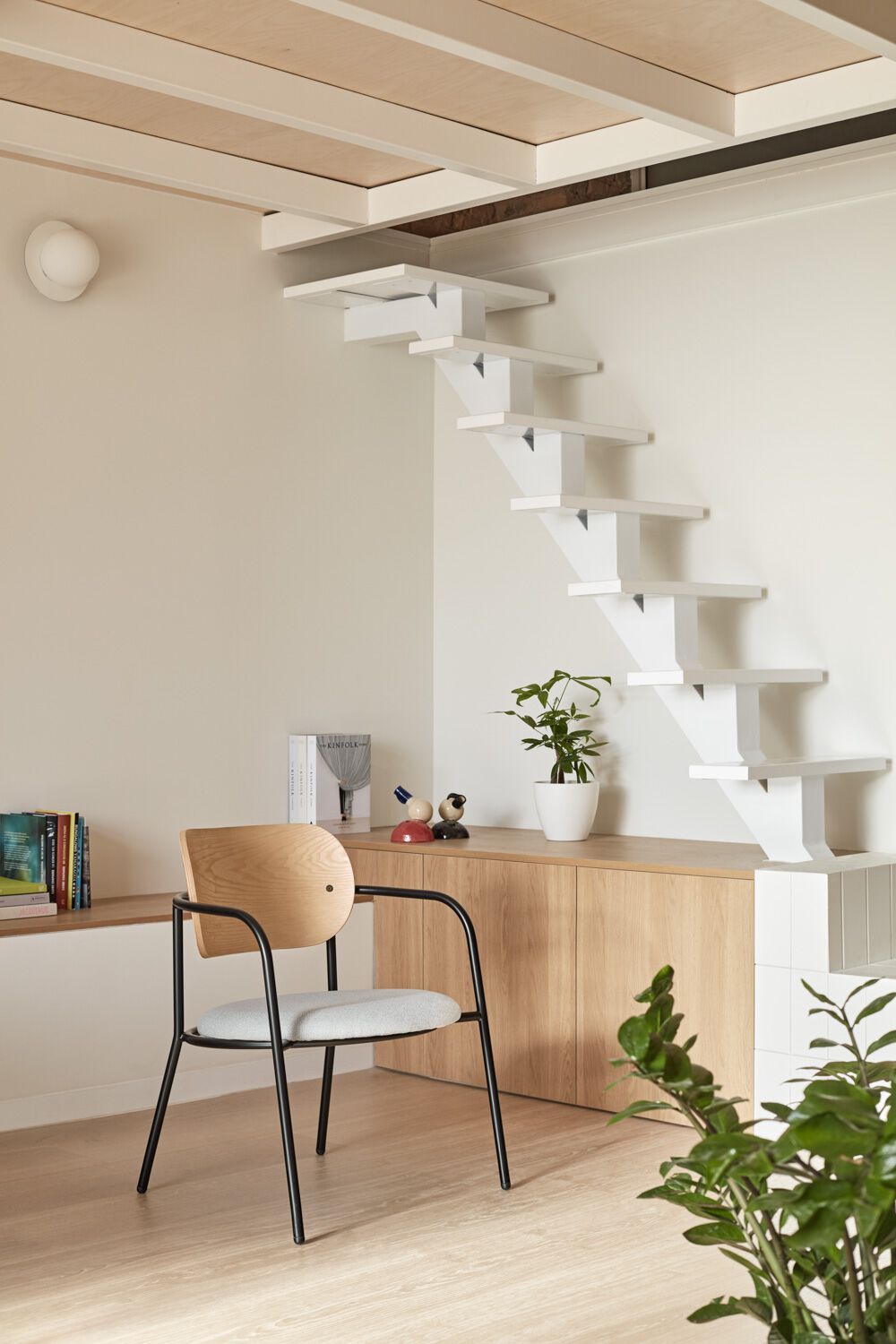 Металлическое кресло с мягким сиденьем TEULAT Eclipse ARCH-00150639 - Вид №28