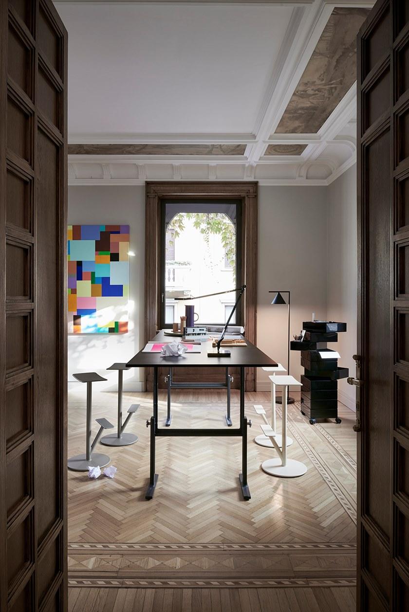 Magis Стул с порошковым покрытием и подставкой для ног sun-id-1476231 - Вид №7