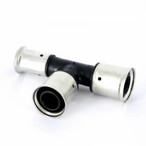 Тройник пресс PVDF HENCO 26х26х20