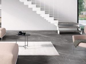 Антибактериальное напольное покрытие из керамогранита с мраморным эффектом