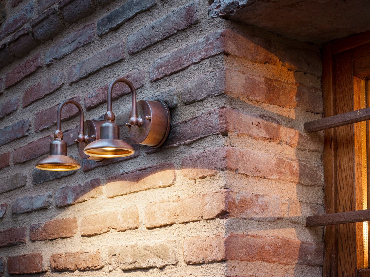 Металлическая наружная настенная лампа Aldo Bernardi ARCH-00052959 - Вид №1