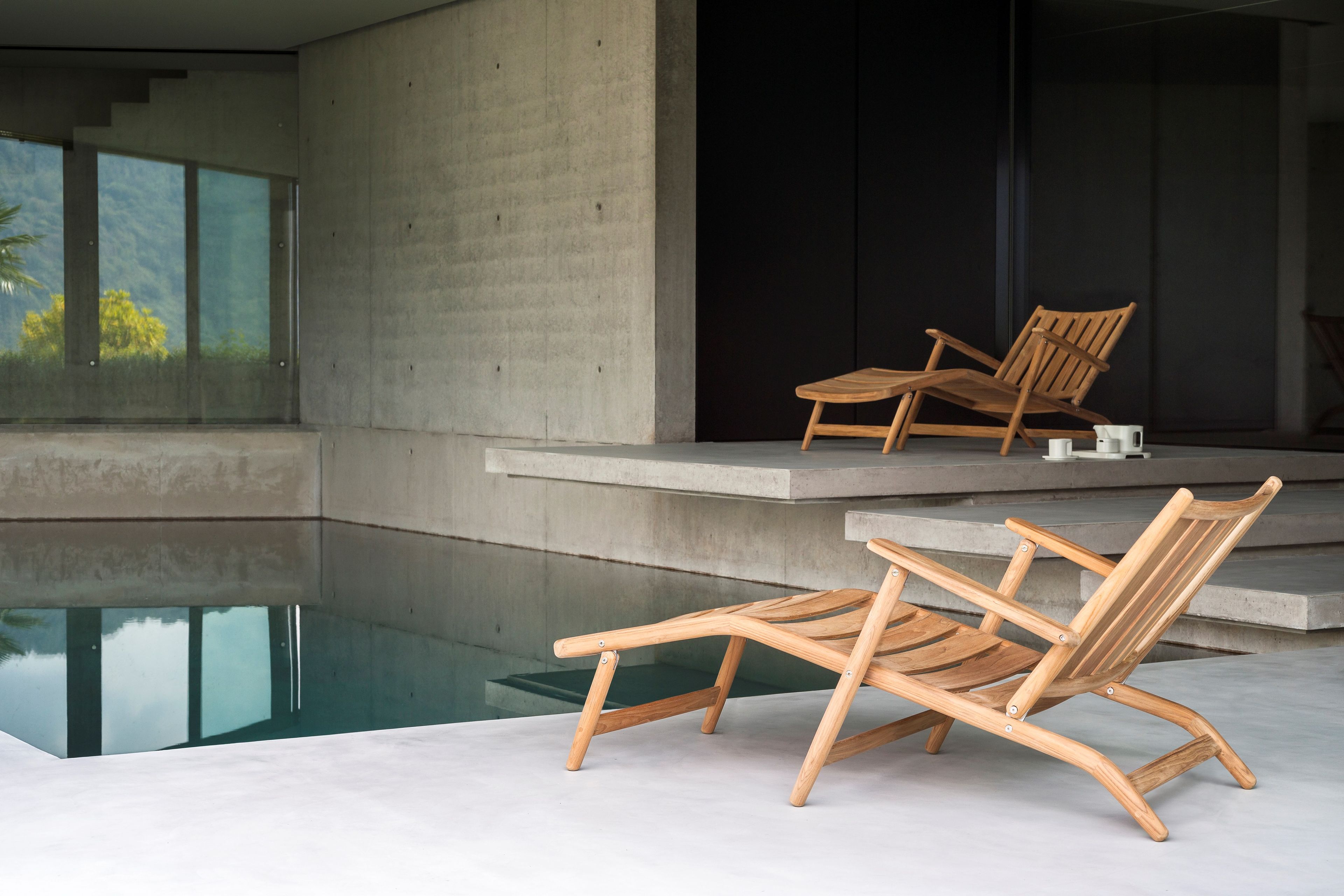 Складной садовый шезлонг из тикового дерева с подлокотниками RODA Levante ARCH-00044578 - Вид №1