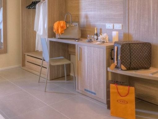 Стол из меламиновой ткани для контракта Mobilspazio ARCH-00120553 - Вид №1