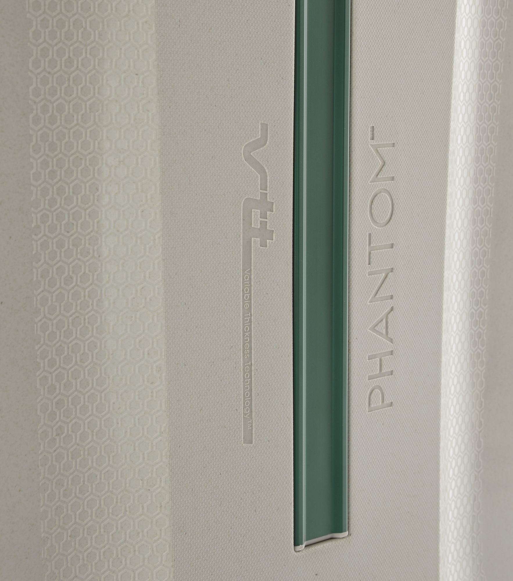 EPB401-53 Чемодан EPB401 Spinner L Epic Phantom BIO  - Вид №7