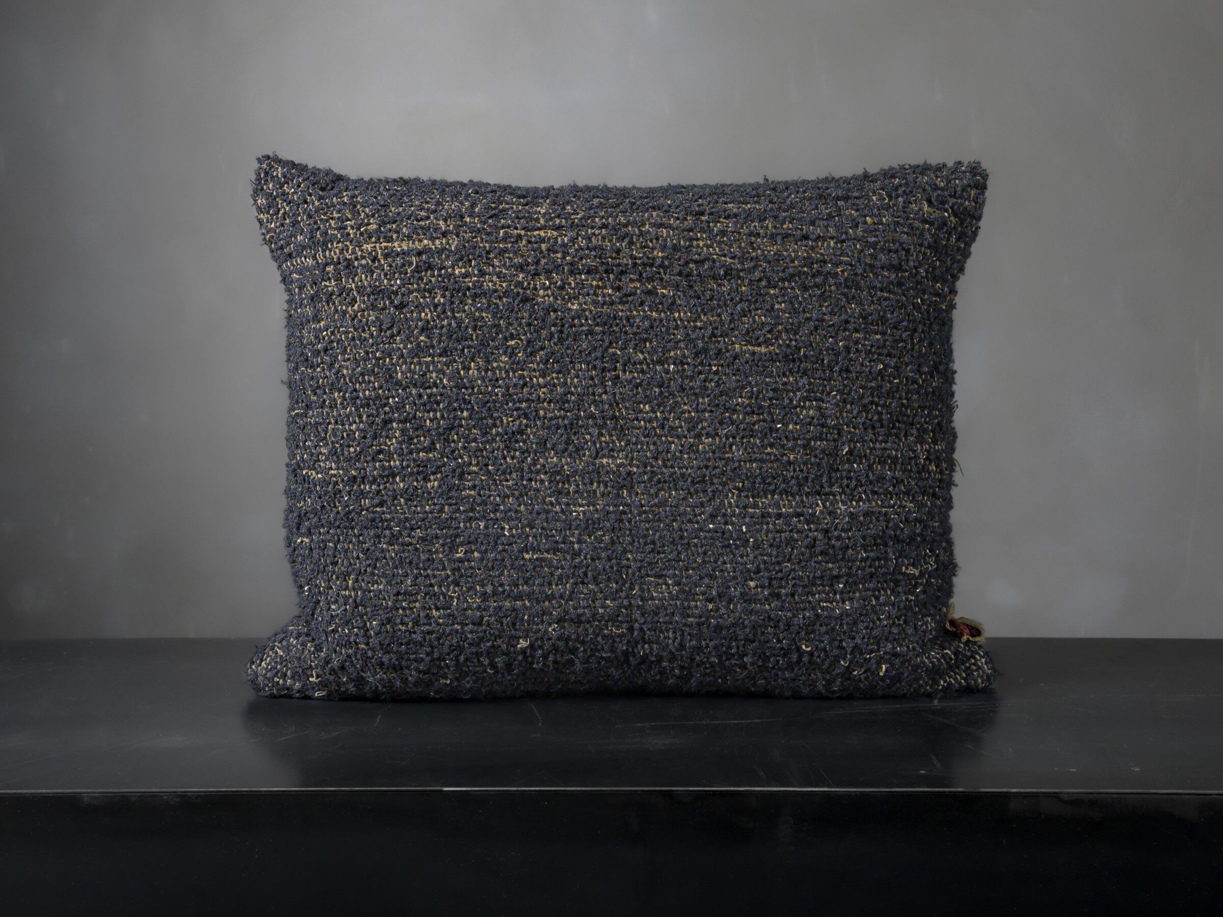 Прямоугольная шерстяная подушка The House of Lyria FUSELLO/IC ARCH-00083947