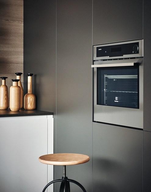 Cesar Лакированная встроенная кухня с меламиновым полуостровом Maxima 2.2 sun-id-1508172 - Вид №9