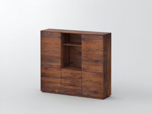Шкаф из массива дерева