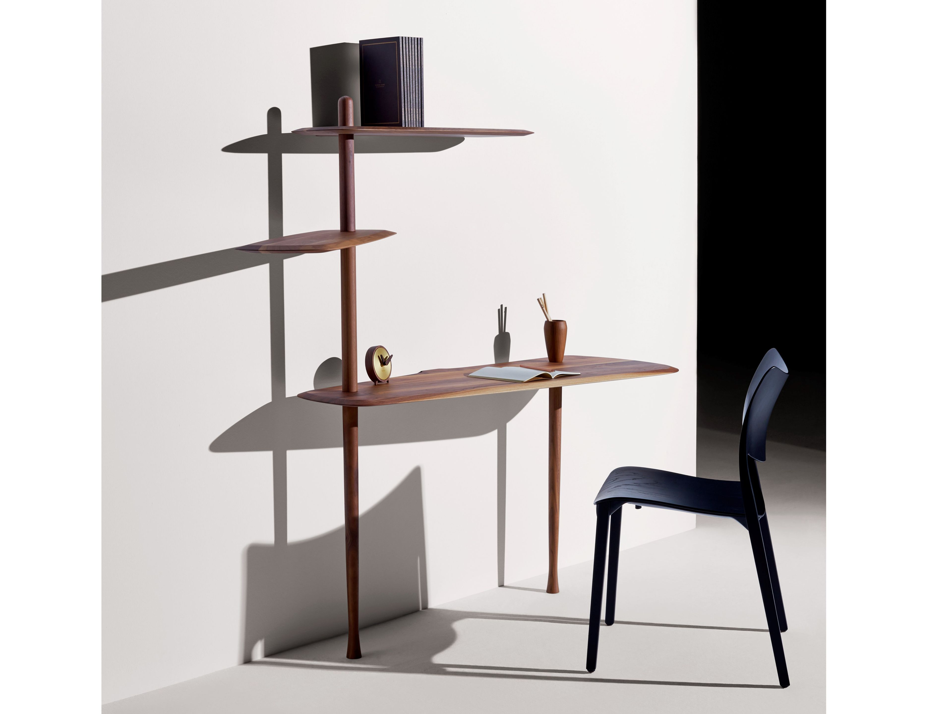 Письменный стол из грецкого ореха NOMON уникальная ARCH-00145508 - Вид №1