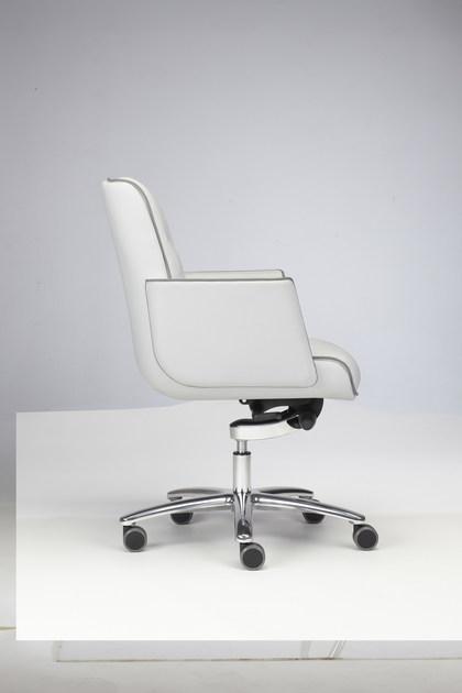 Luxy Регулируемое по высоте кресло руководителя с 5 спицами и низкой спинкой Mr. big sun-id-1461639 - Вид №4