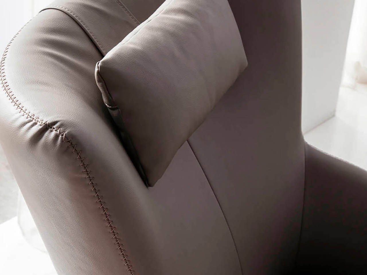 Спицевое вращающееся кресло из искусственной кожи с подлокотниками Angel Cerda Nature Life ARCH-00031513 - Вид №4