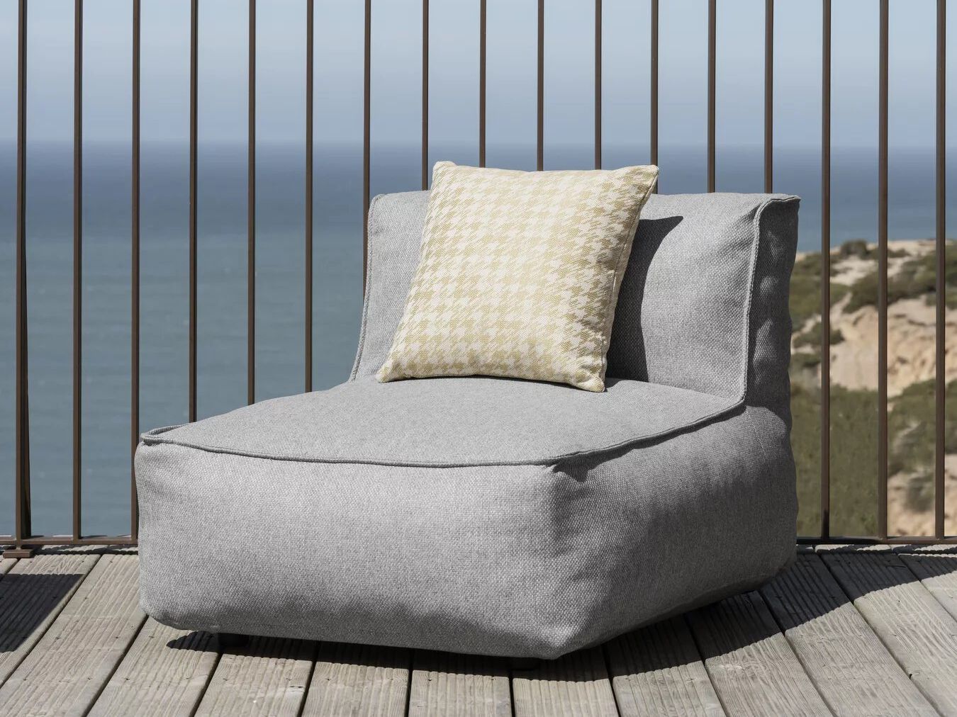 Квадратная подушка для дивана blomus Stay Limited ARCH-00136204 - Вид №3