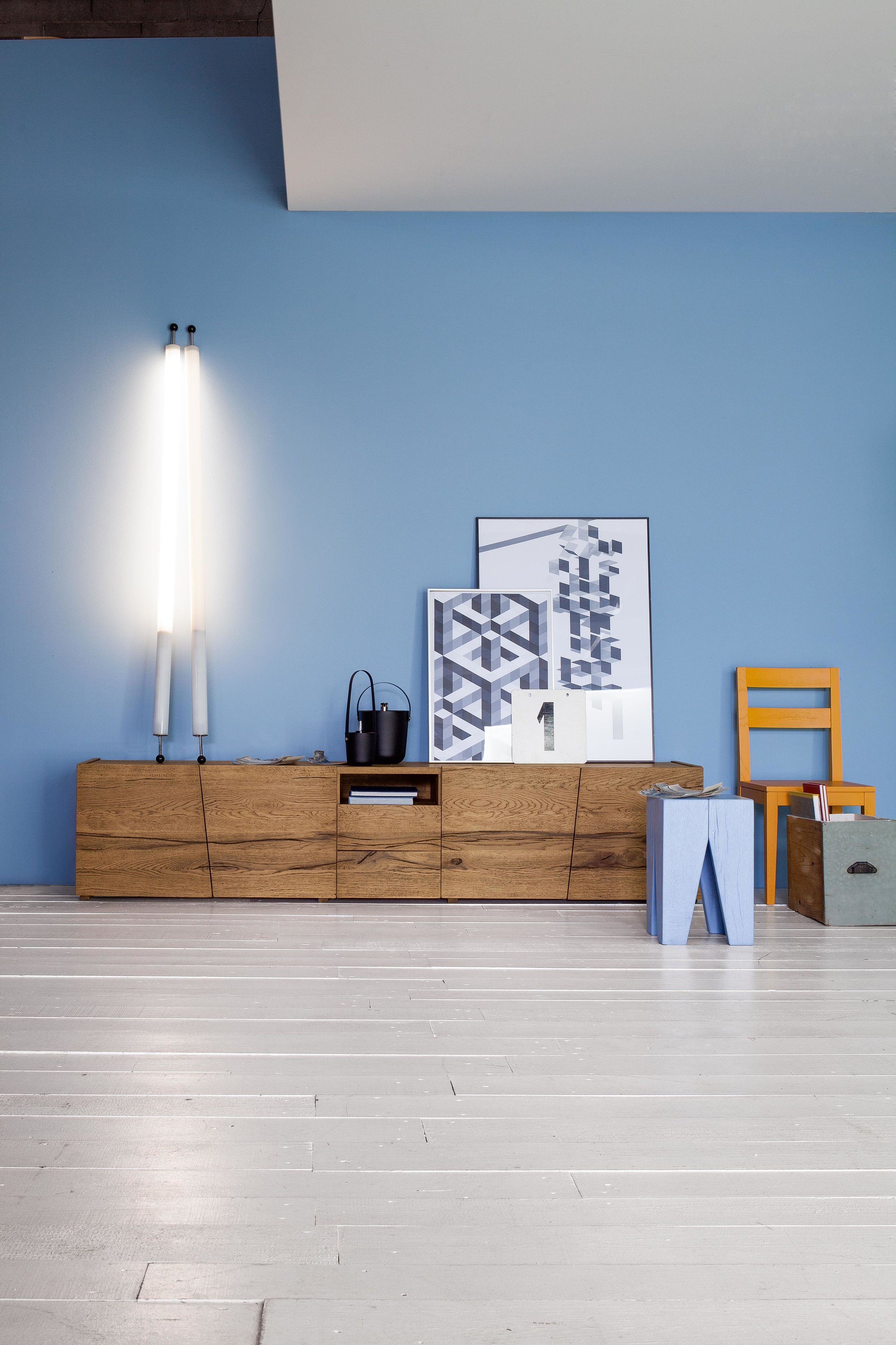 Шкаф с распашными дверцами и ящиками из массива дерева Devina Nais ARCH-00025211 - Вид №2