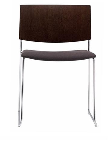 Andreu World Стул из дуба, штабелируемый салазками, со встроенной подушкой Sit Si1207 - Вид №11