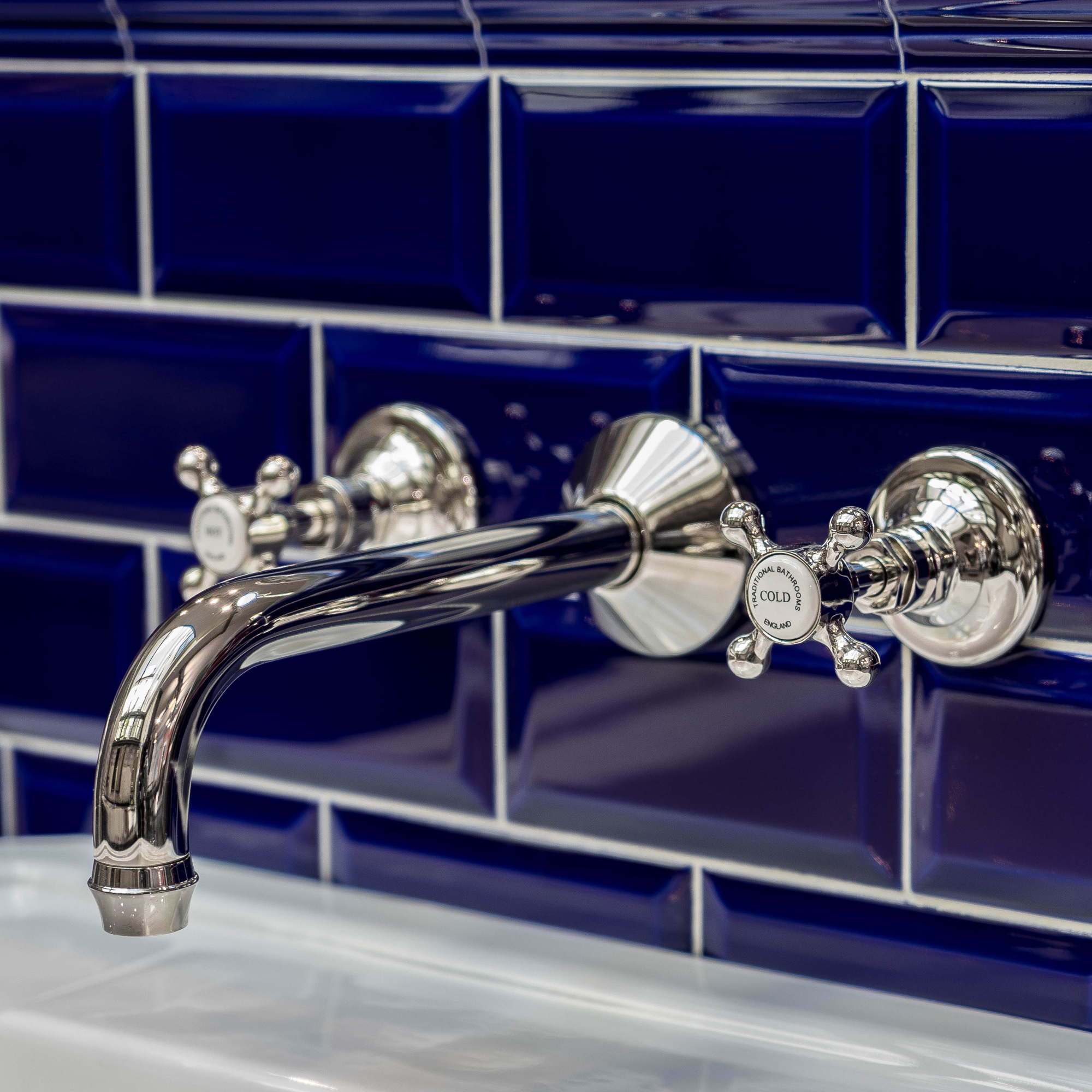 Traditional bathrooms Смеситель для умывальника ЛОНДОН на 3 отверстия Tb440.614.bn LONDON - Вид №1