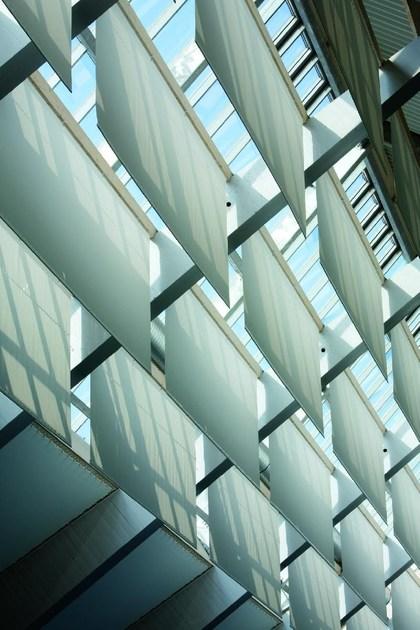 SERGE FERRARI Мембрана для поглощения реверберации в помещении Alphalia sun-id-1428300 - Вид №6