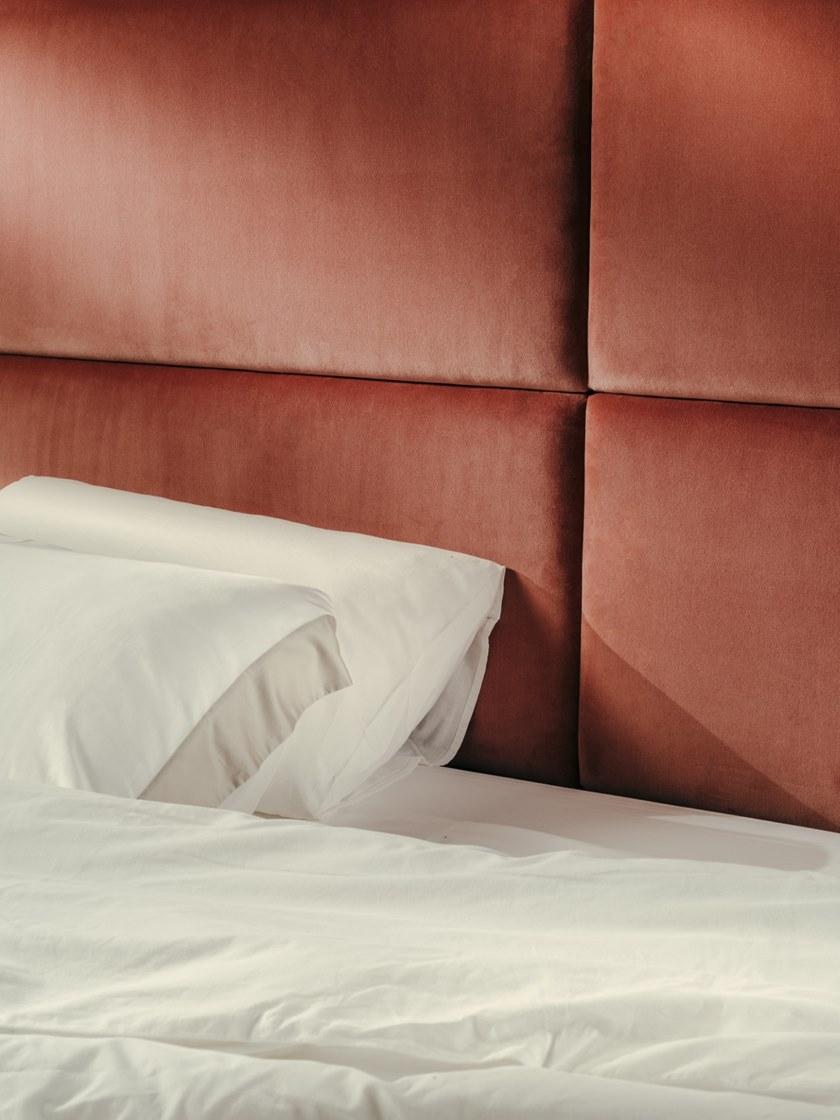 GIOPAGANI Кровать с обивкой из ткани Senza fine sun-id-1350094 - Вид №3