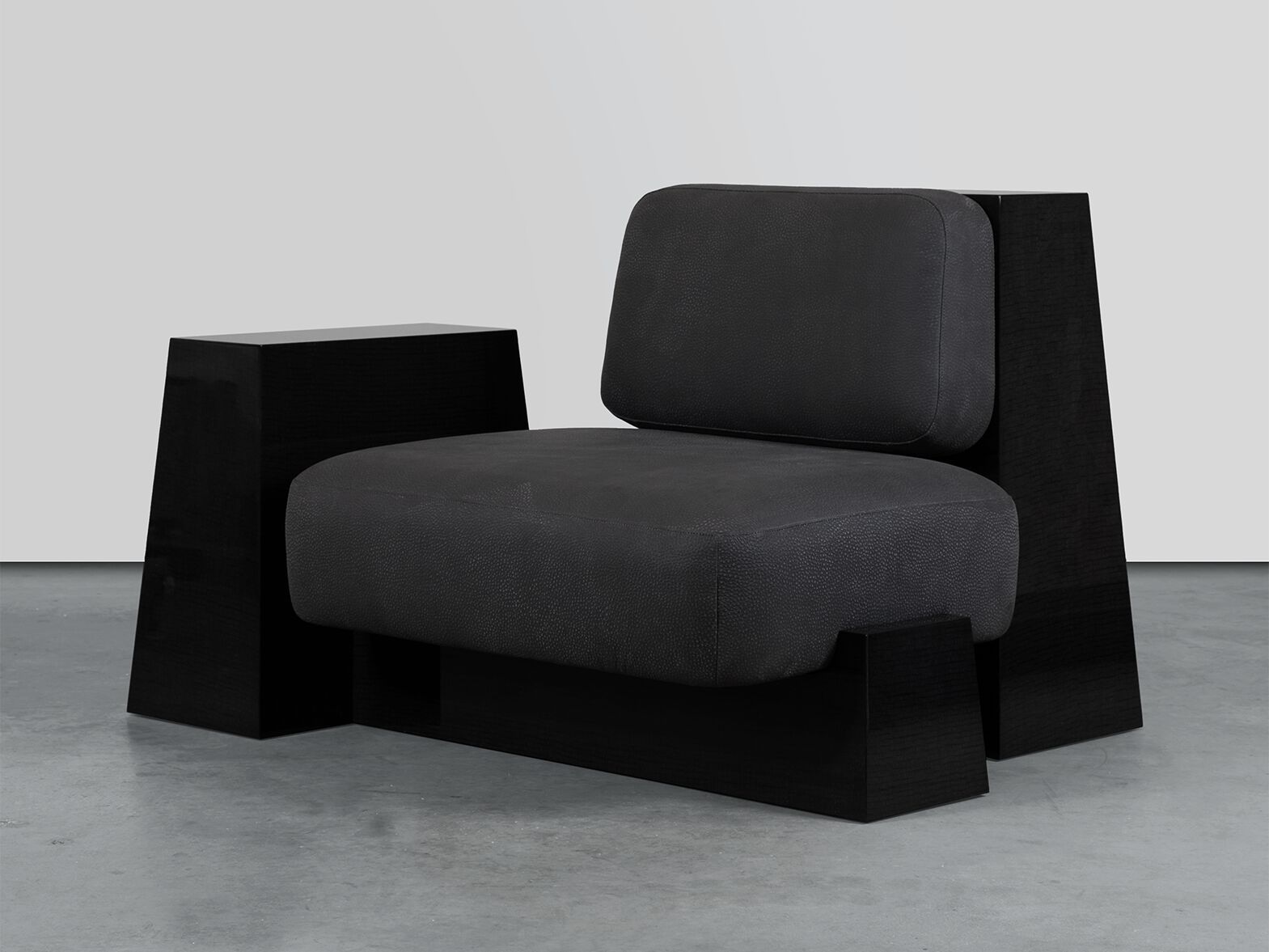 Кресло из кожи и дерева Movimento Gallery артефакт ARCH-00109830