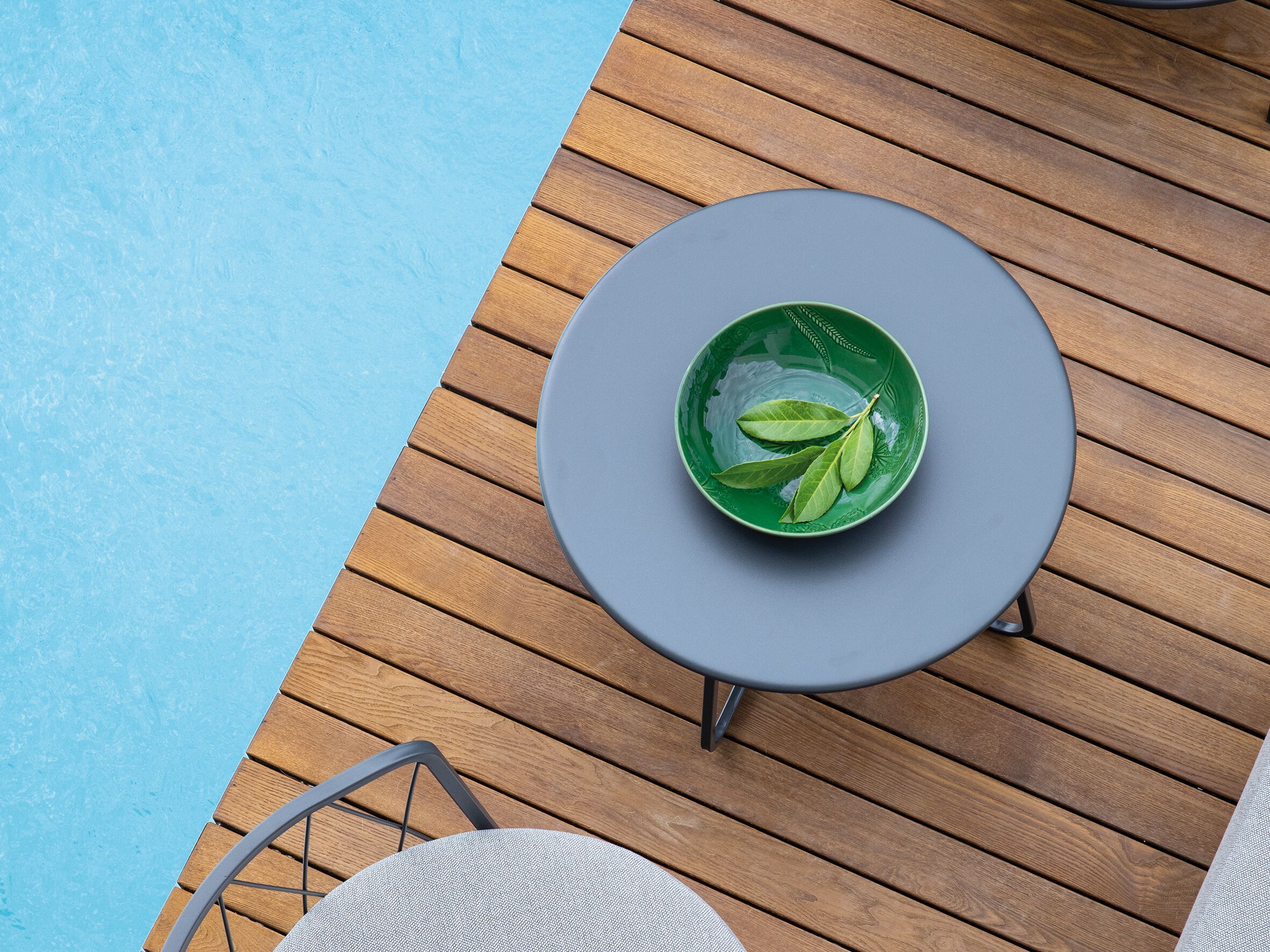 Круглый журнальный столик для сада Vermobil Daisy ARCH-00108979 - Вид №2