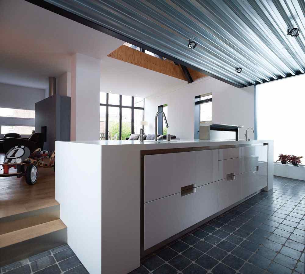 Смеситель для кухни из нержавеющей стали со съемным ручным душем MGS F2 ARCH-00092008 - Вид №2