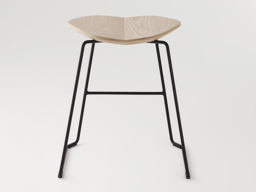 Ross Gardam Низкая саночная табуретка с подставкой для ног Duet sun-id-1423794 - Вид №1