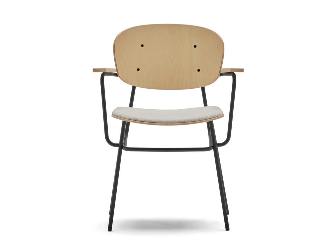 Стул из ясеня с подлокотниками и встроенной подушкой Blasco&Vila Fosca ARCH-00124056