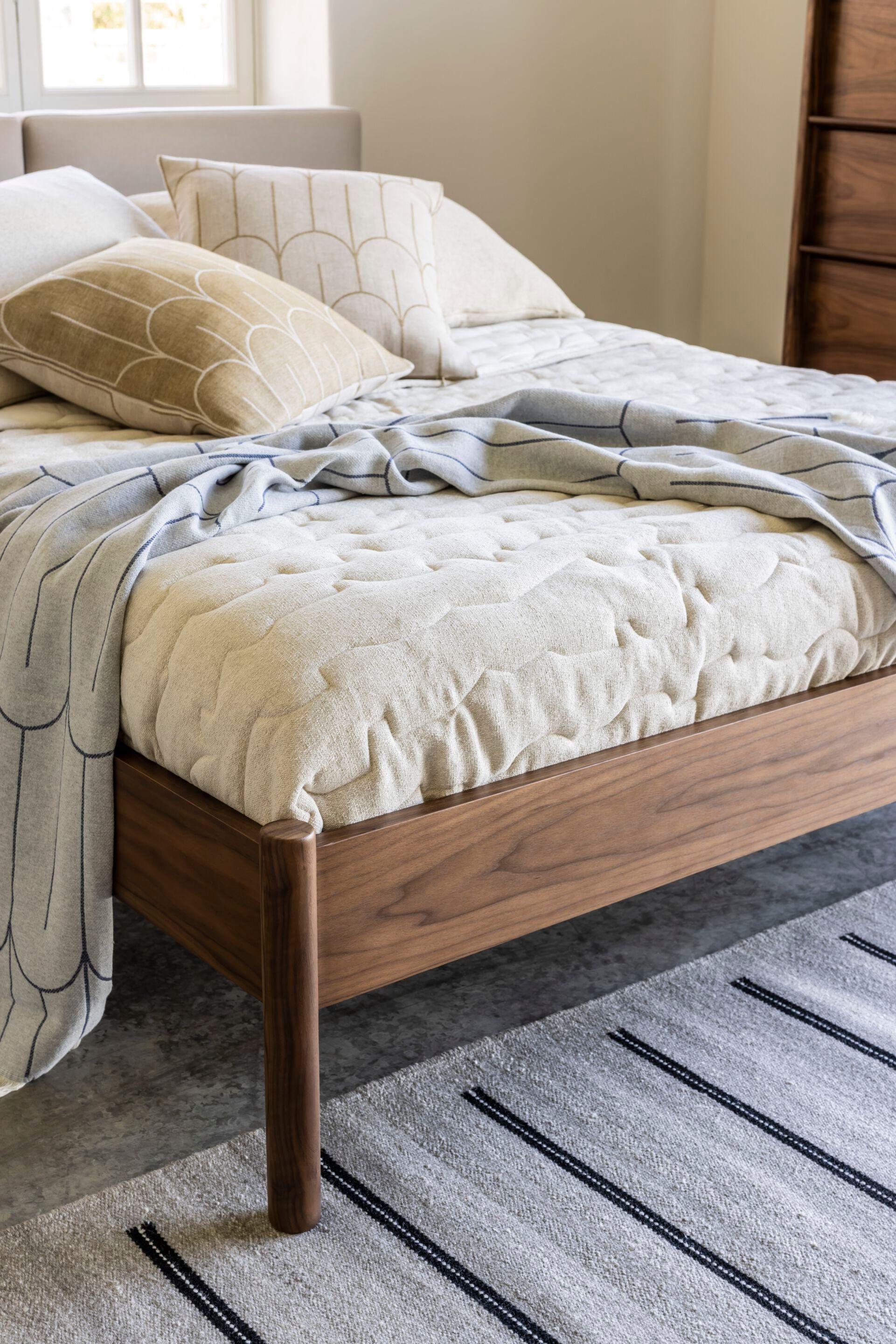 Квадратная подушка из хлопка с геометрическим рисунком Case Весы ARCH-00077967 - Вид №14