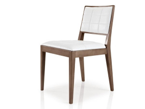 Кожаный стул ресторана