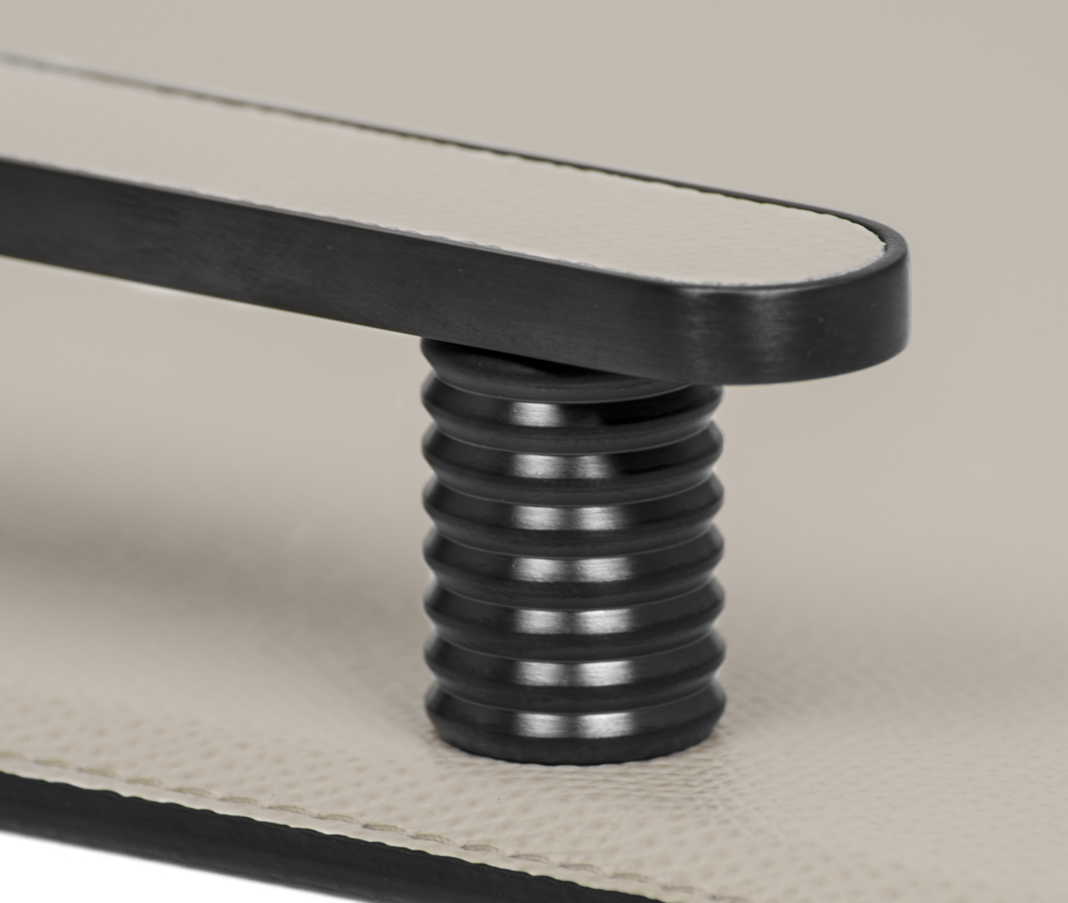 Поднос Венария - 35,5X35,5 см / металл-хром/тканая кожа_кремовый Pinetti 00.1918.061.027 - Вид №6