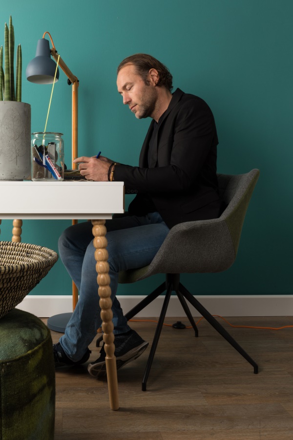 Кресло Doulton коричневое Zuiver 1200119 - Вид №2