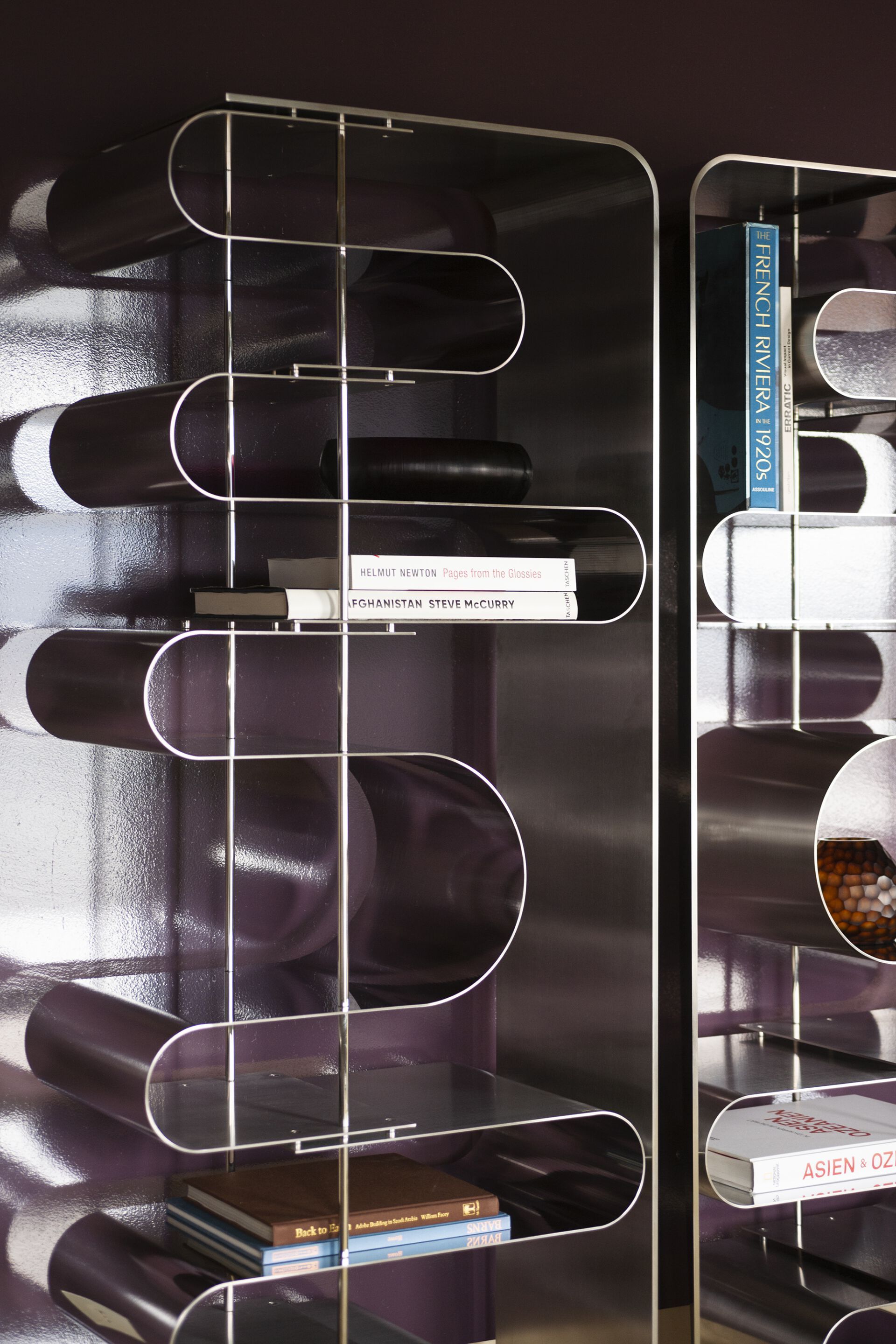 Алюминиевая двухсторонняя самонесущая Книжная полка Baxter Dune ARCH-00046617 - Вид №3