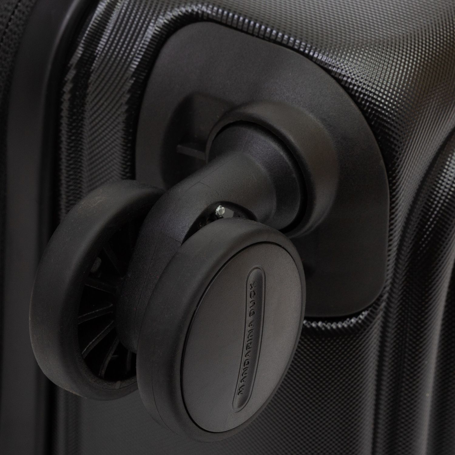 SZV34-651 Чемодан SZV34 Expandable Small Trolley Mandarina Duck Logoduck+  - Вид №4