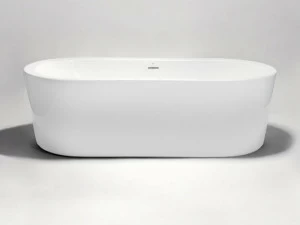 Blu Bathworks® Отдельностоящая овальная акриловая ванна Pisa Bt8002b16