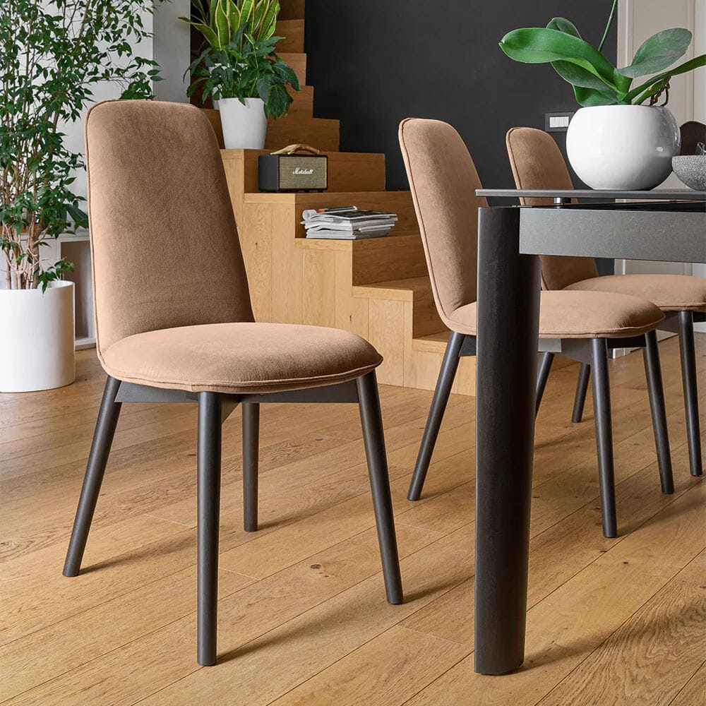 Тканевый мягкий стул с деревянными ножками Connubia Riley ARCH-00095680