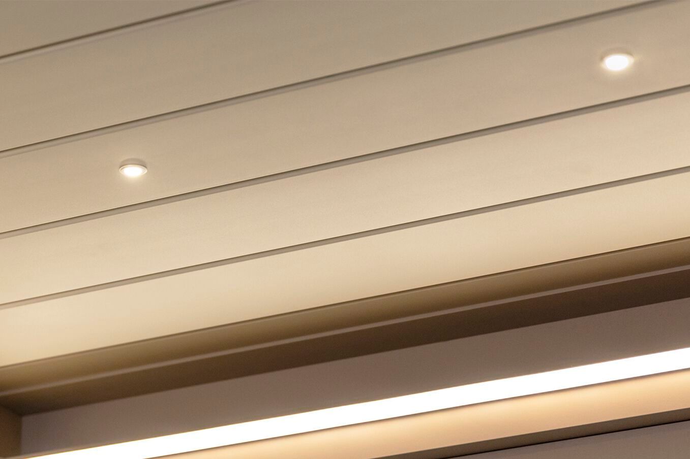 Биоклиматическая пергола из алюминия с регулируемыми ламелями и освещением Saxun P-190 ARCH-00093715 - Вид №2