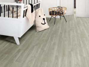 Нескользящий виниловый пол с эффектом дерева