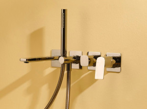 Латунный настенный встраиваемый смеситель для ванны с переключателем