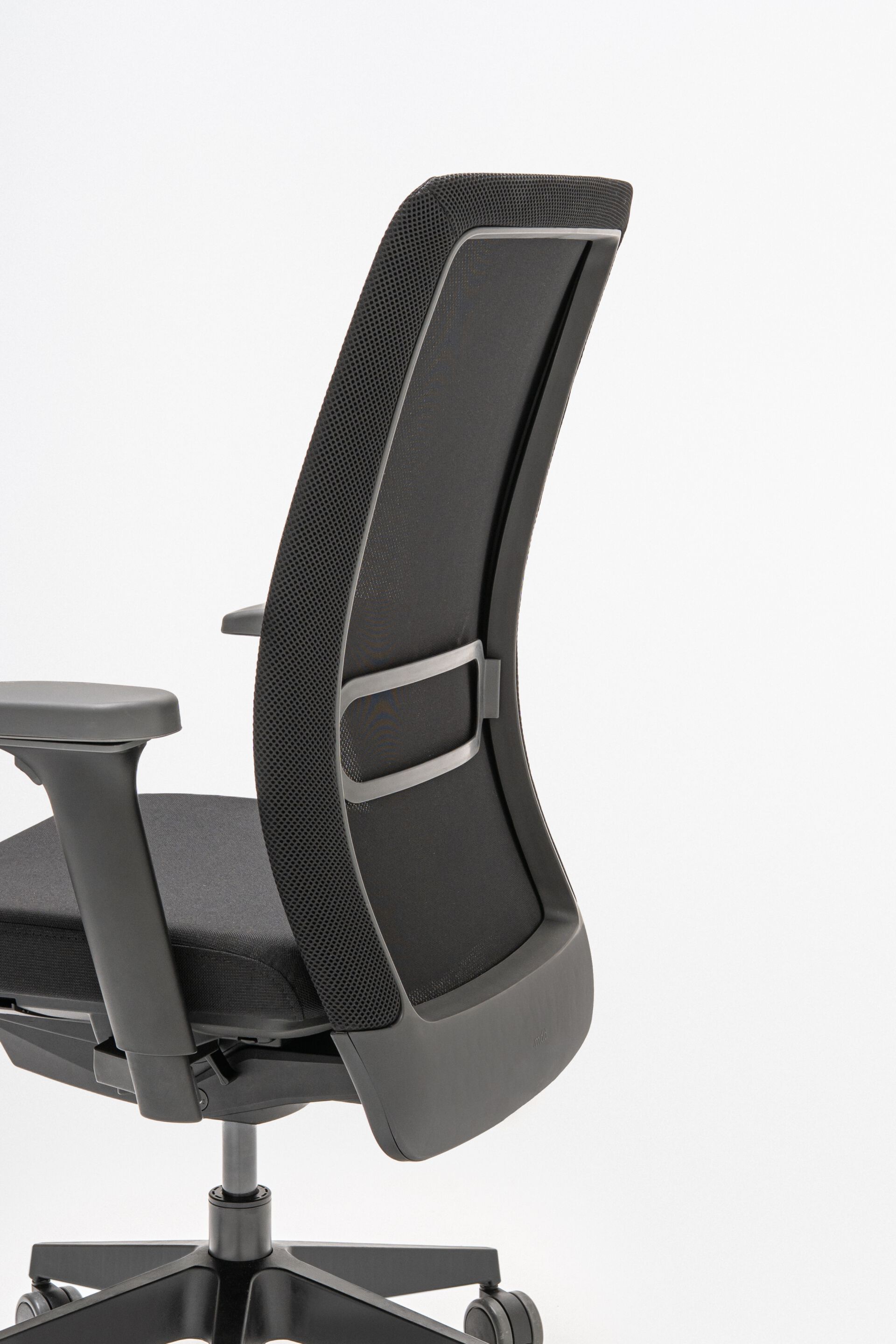 Офисное кресло с регулируемой высотой MDD LEO ARCH-00021291 - Вид №3