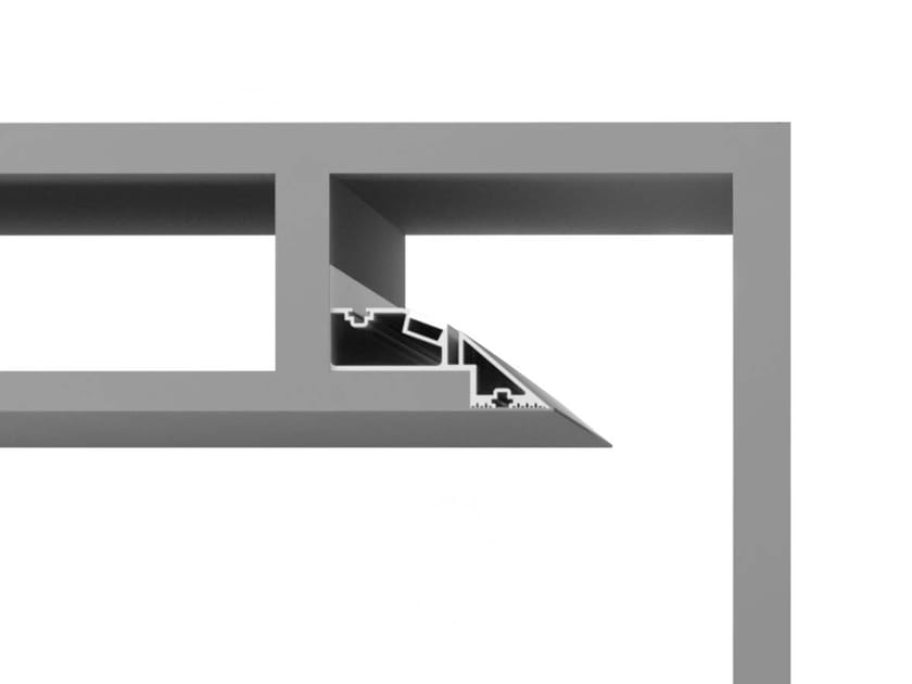 Алюминиевый линейный профиль освещения для светодиодных модулей Ghidini Lighting LINEAR INVERTED COVE ARCH-00093976