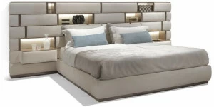 Visionnaire Двуспальная кровать с обивкой из ткани