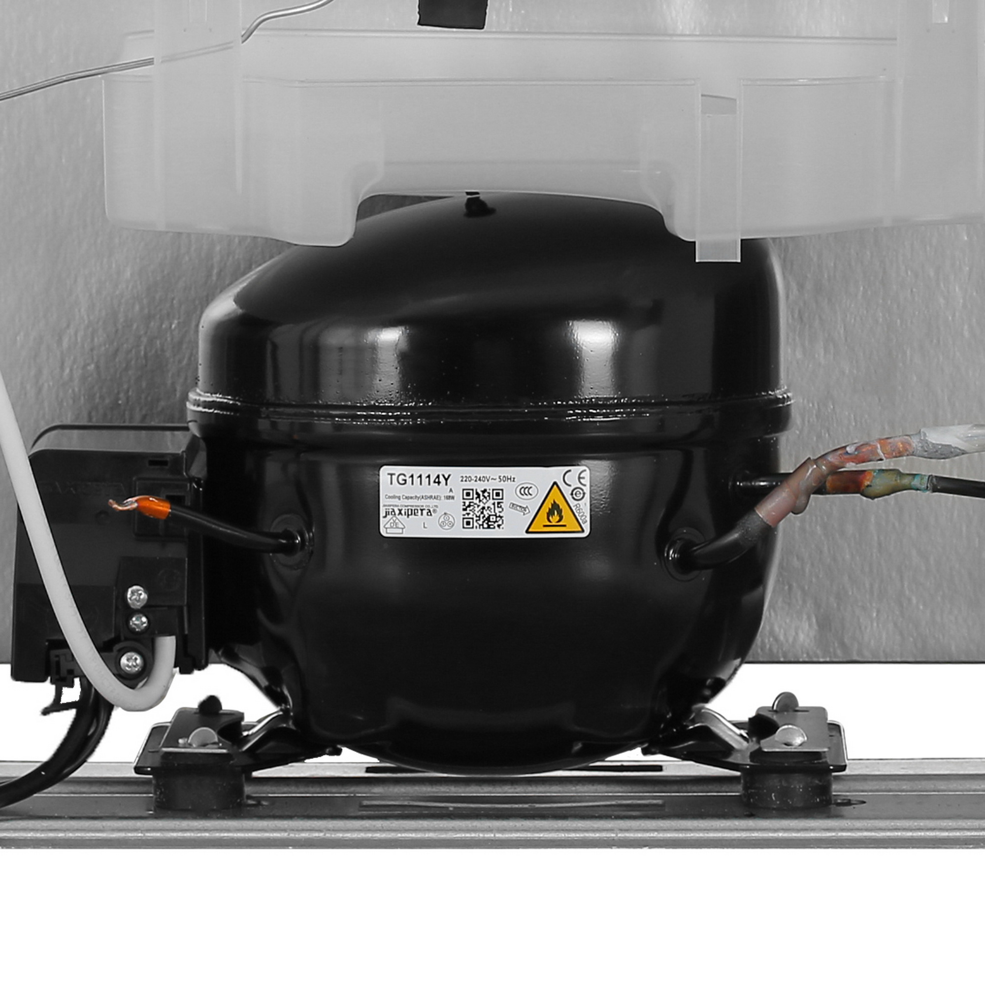 9055109 Морозильный шкаф  Indesit DFZ 4150 белый STDN-0123929 - Вид №9