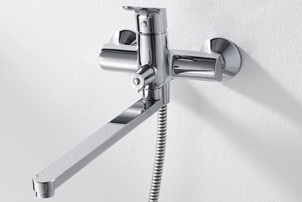 Смеситель для ванны излив 300 мм и аксессуарами DROP F64898C-LB bravat - Вид №1