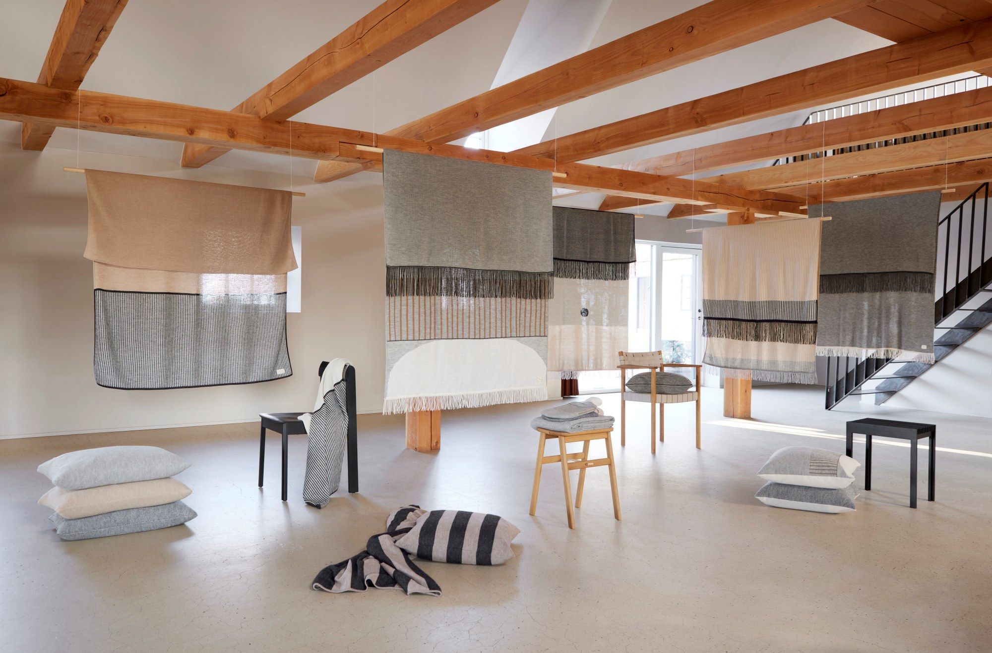 Однотонный плед из альпаки Form & Refine Aymara ARCH-00103318 - Вид №6