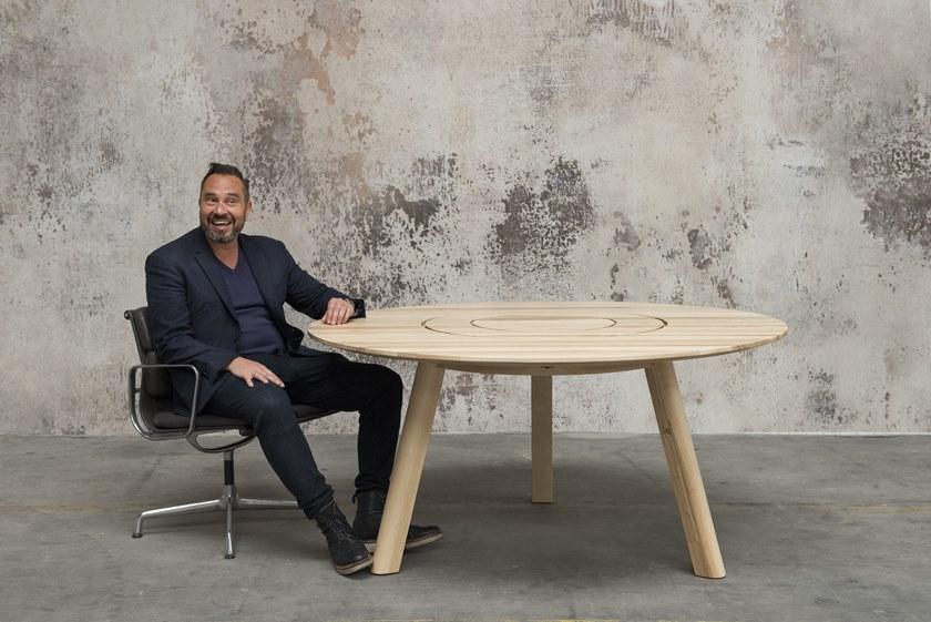 BuzziSpace Круглый деревянный стол для переговоров Buzzipicnic sun-id-1425793 - Вид №1