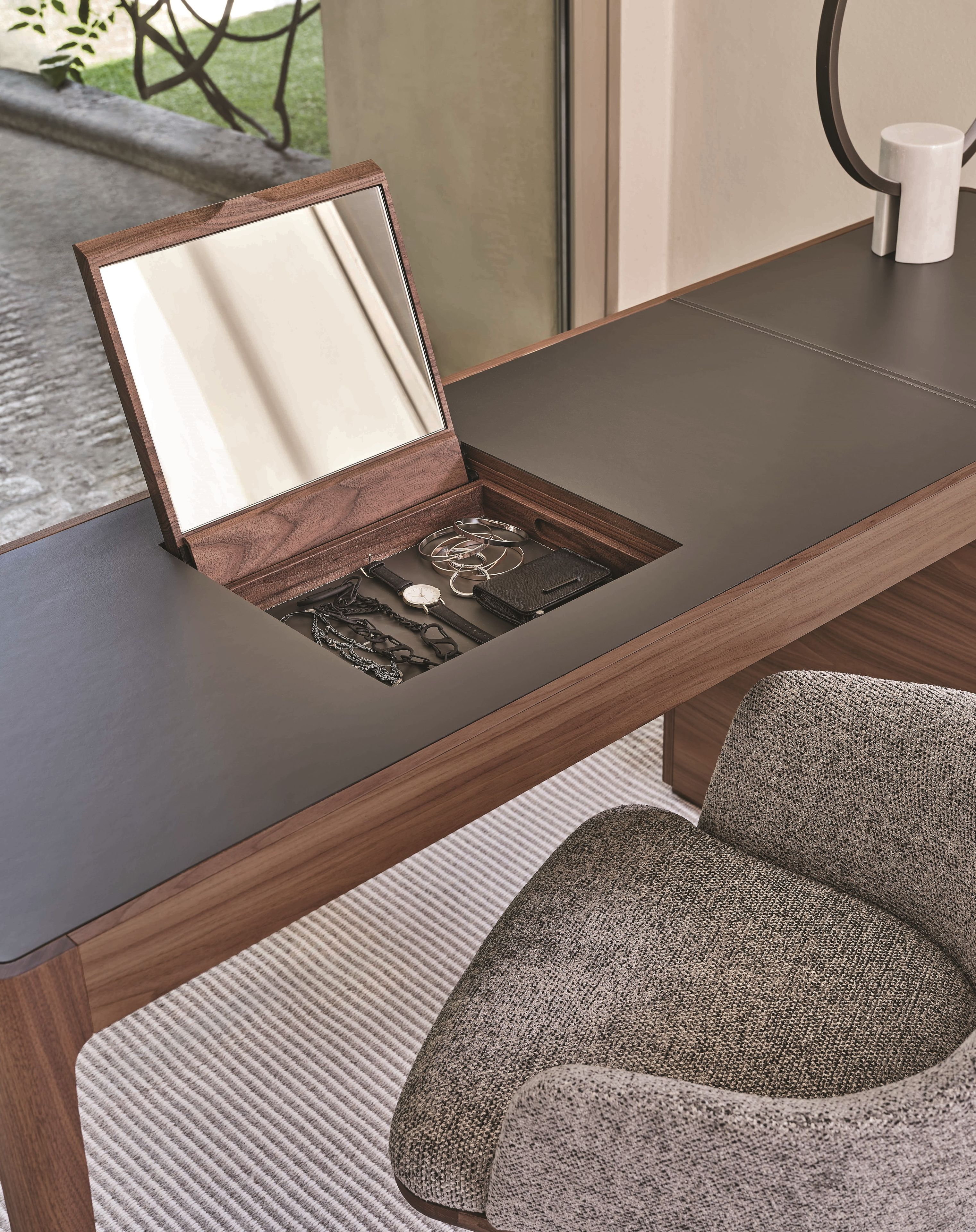 Шкаф для туалетных принадлежностей из массива дерева Porada Soul ARCH-00084759 - Вид №2