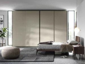 Novamobili Модульный лакированный шкаф с раздвижными дверцами